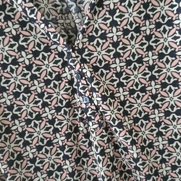 H&M Blouses - Picture 6 of 7